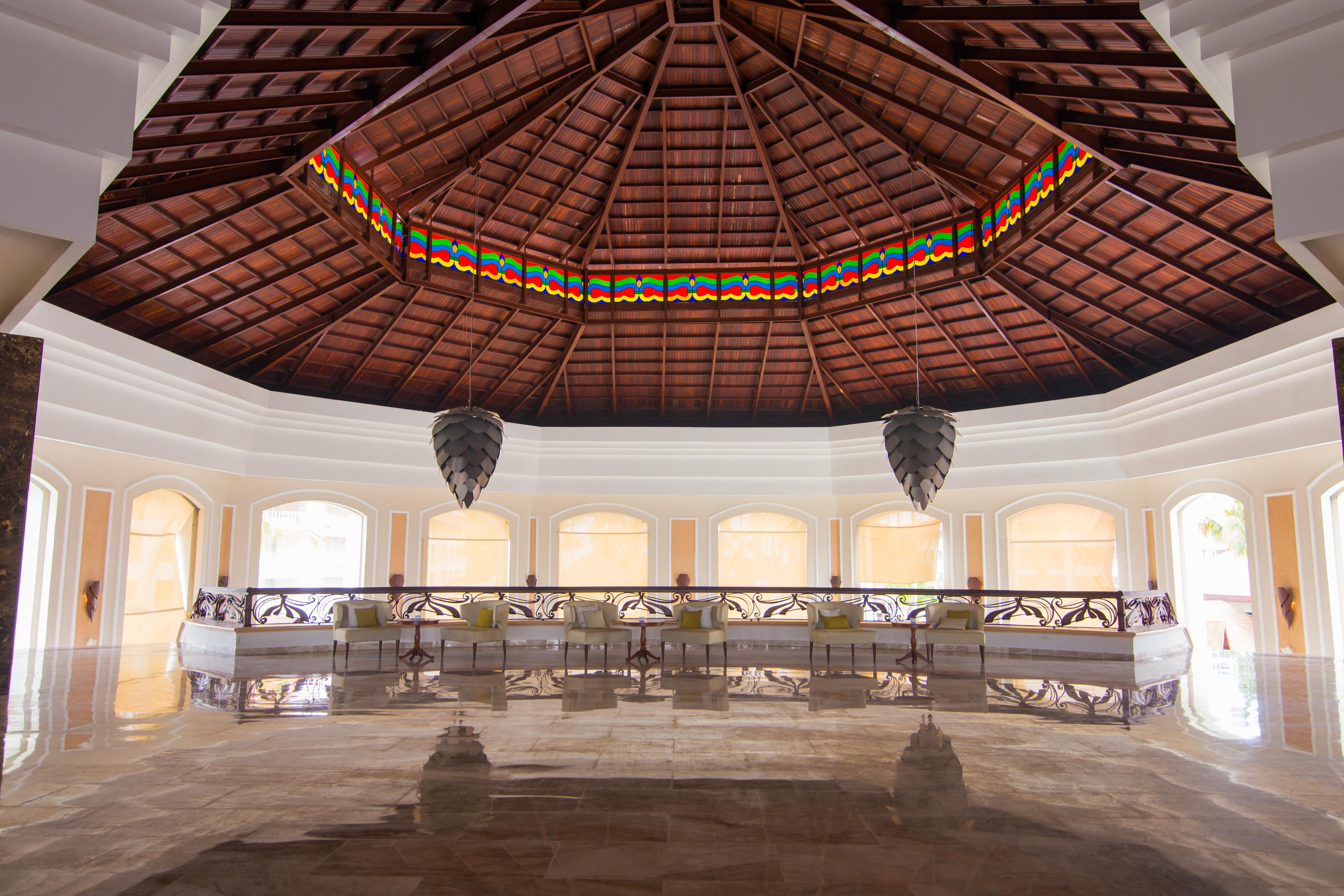 Majestic Mirage Punta Cana, All Suites (Adults Only) Eksteriør billede The interior of the library